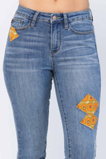 Judy Blue Plus Size Mid Rise 70's Fall Patch Skinny Jeans